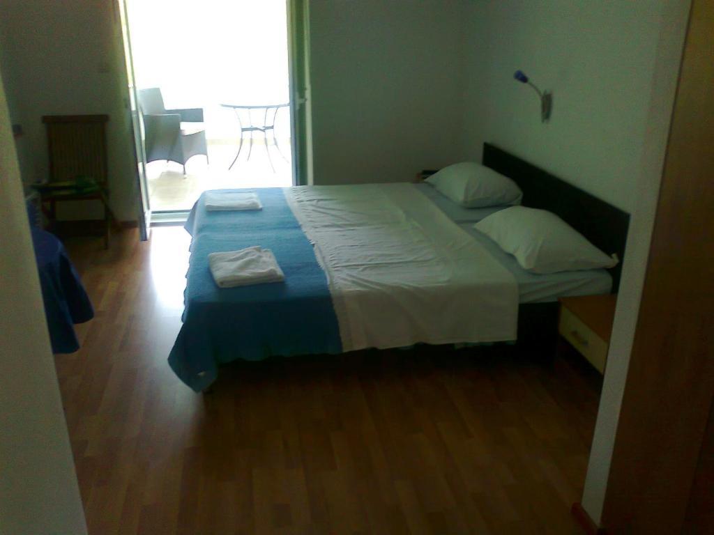 Apartments Silvana Lastovo Oda fotoğraf